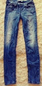 Levi's demi curve low rise skinny jeans